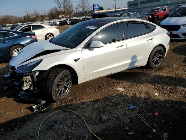  TESLA MODEL 3 2022 Biały