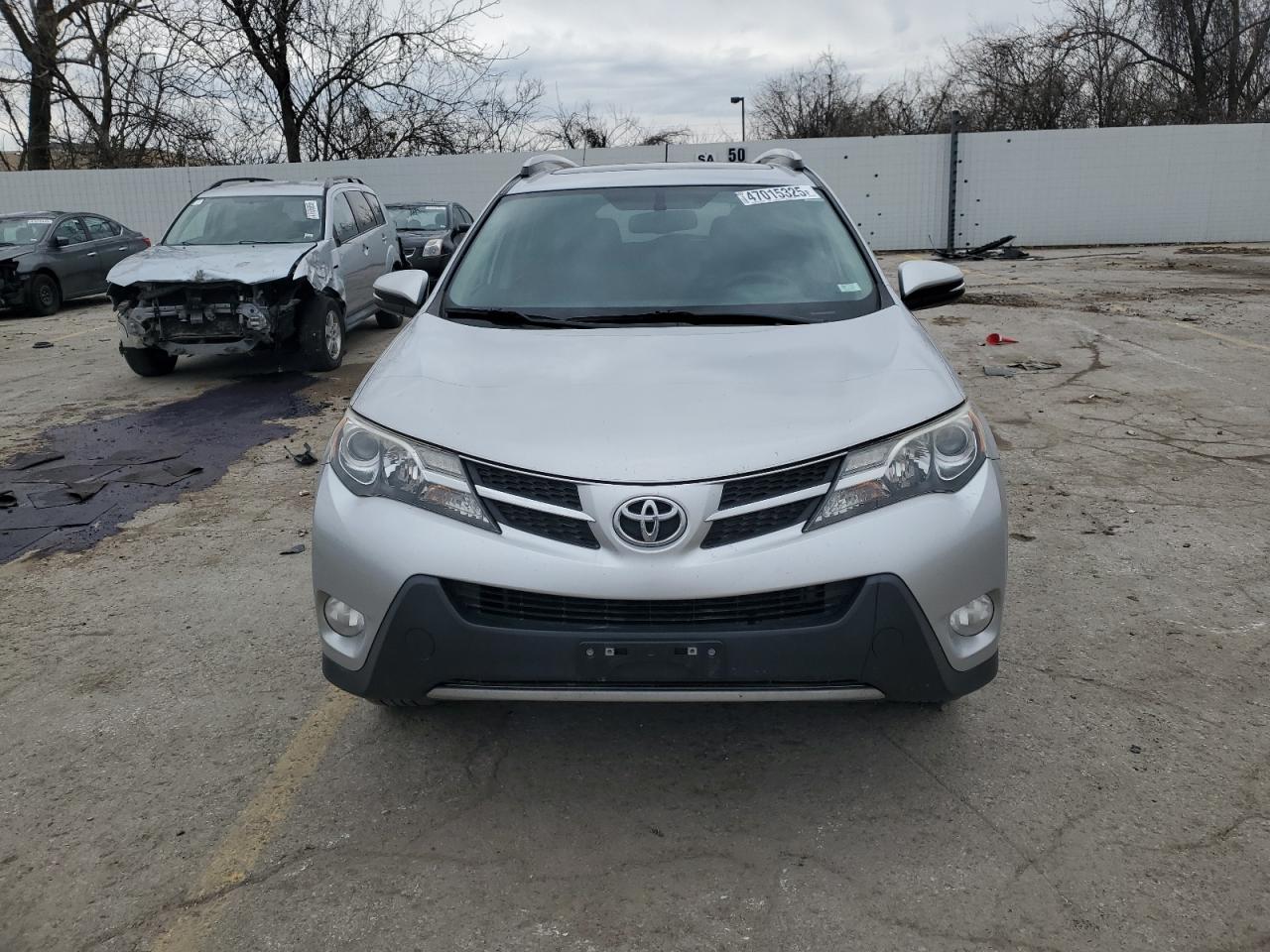 2015 Toyota RAV 4 - Image 5