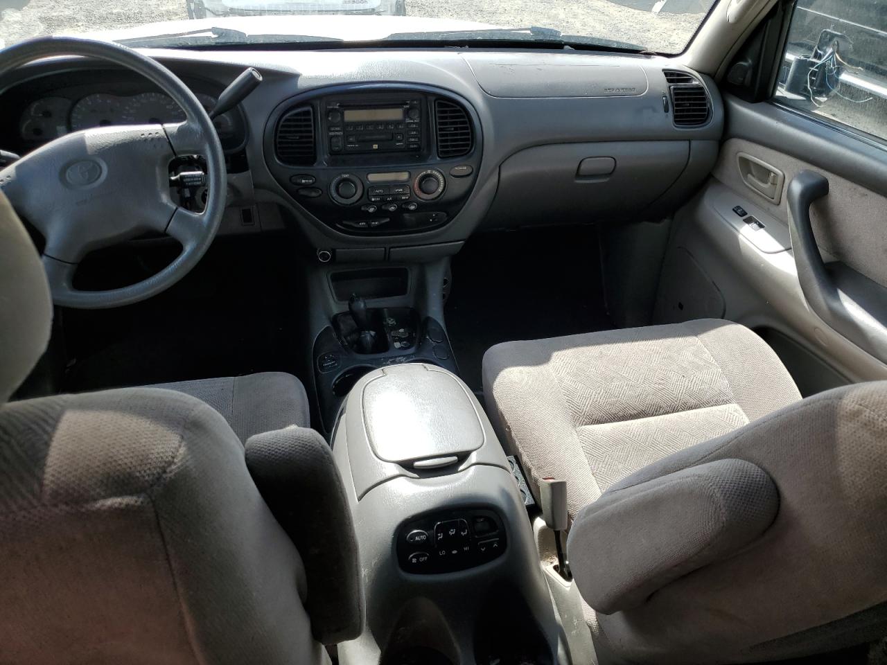 2002 Toyota Sequoia - Image 8