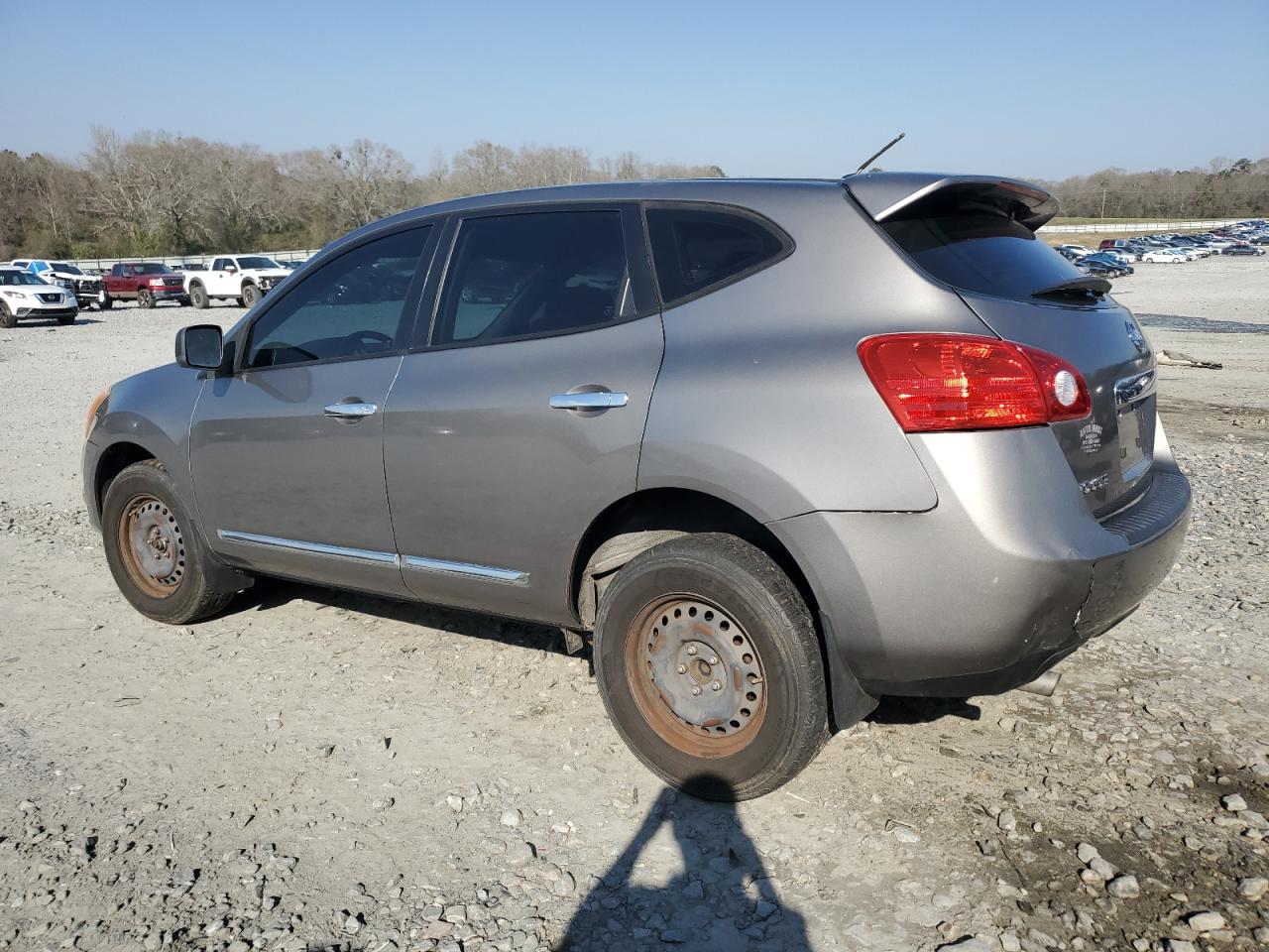 2012 Nissan Rogue - Image 2