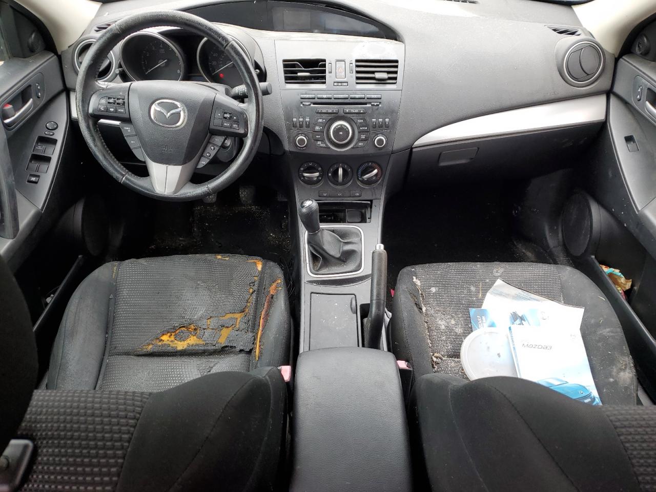 2012 Mazda 3 - Image 8