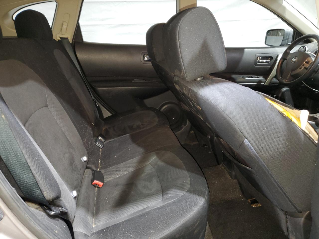 2011 Nissan Rogue - Image 12