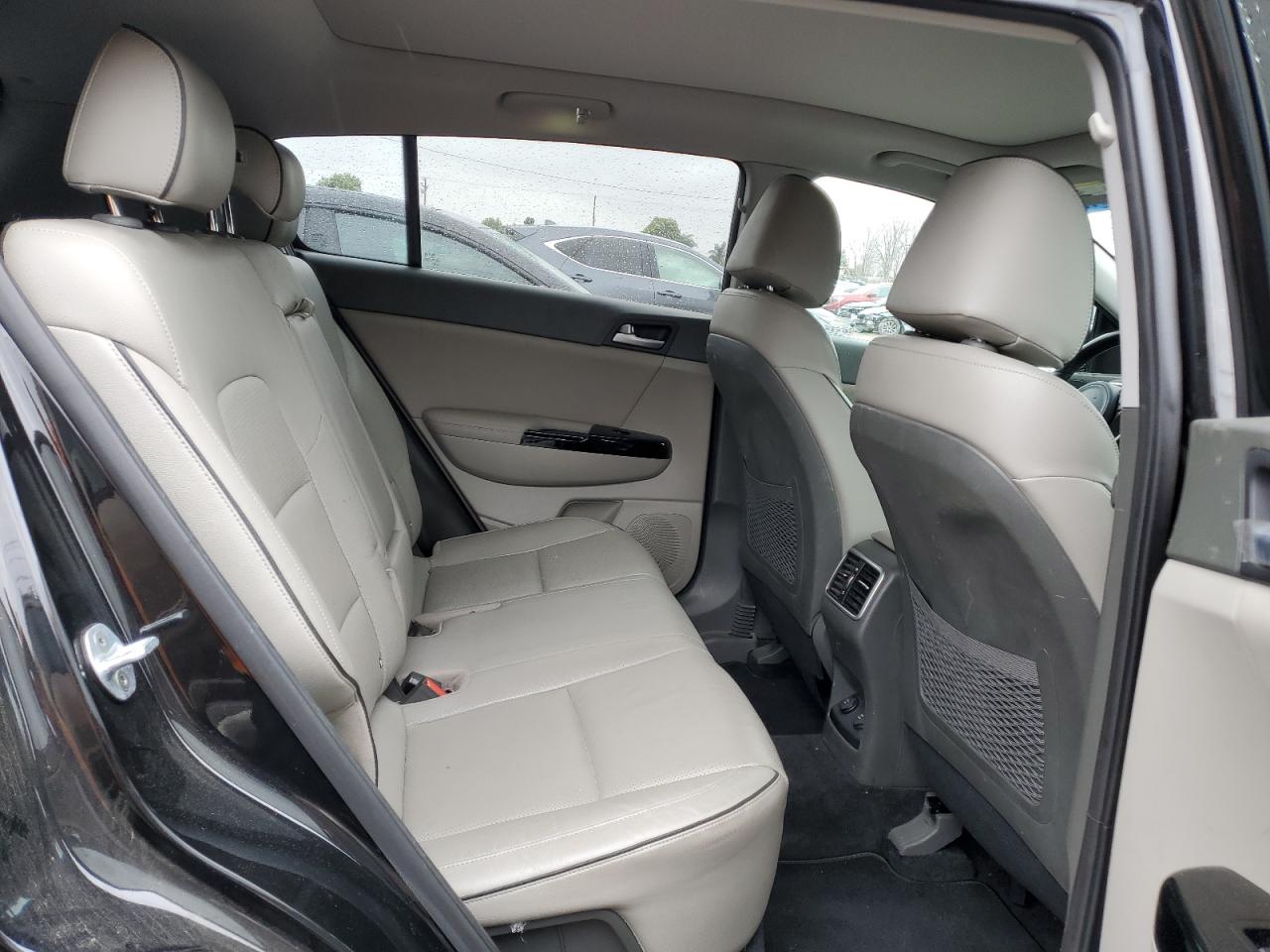 2017 Kia Sportage - Image 11