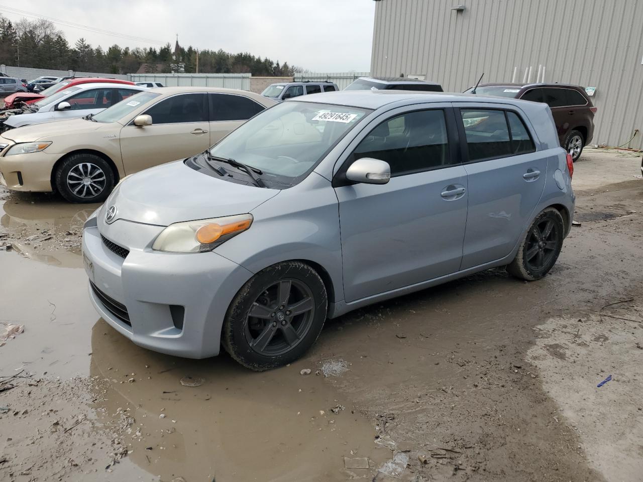 Franklin, WI에서 판매 중인 2013 Toyota Scion Xd - Side