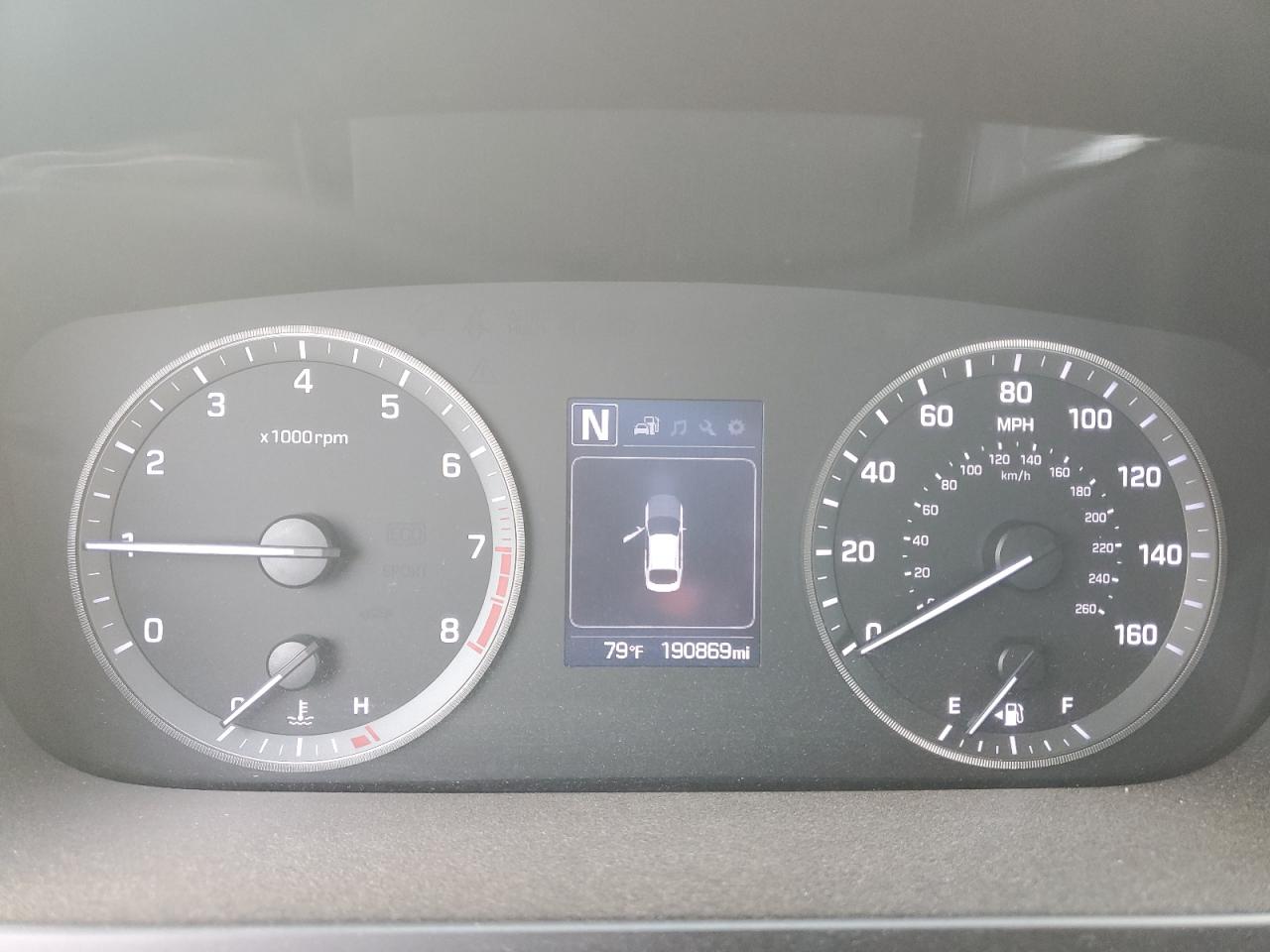 2016 Hyundai Sonata - Image 9