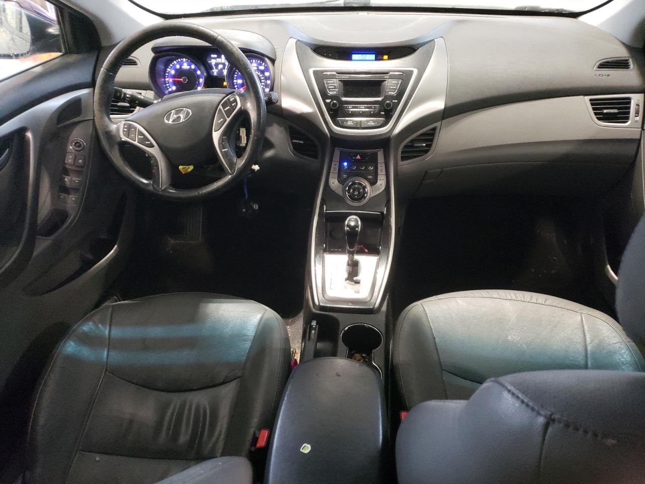 2013 Hyundai Elantra - Image 8