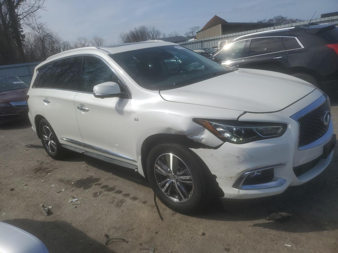 2019 Infiniti QX60 - Image 4