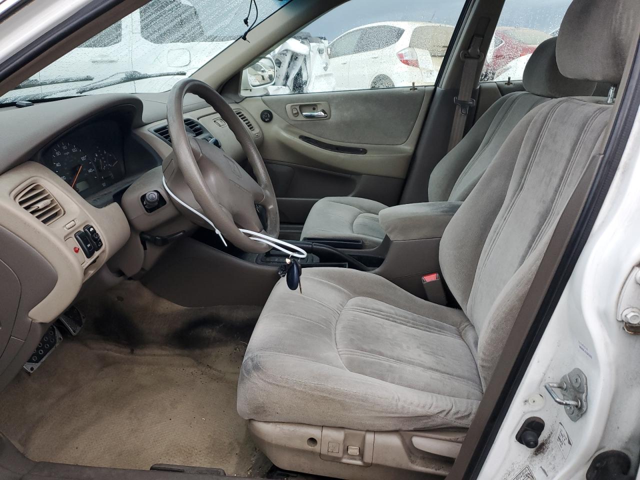 2000 Honda Accord - Image 7