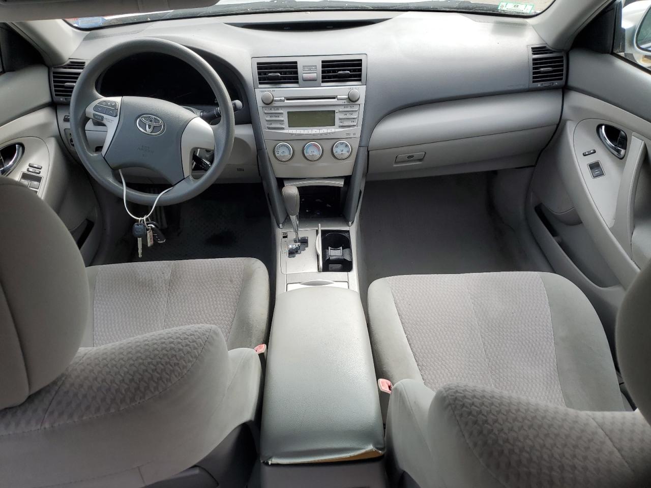 2011 Toyota Camry - Image 8