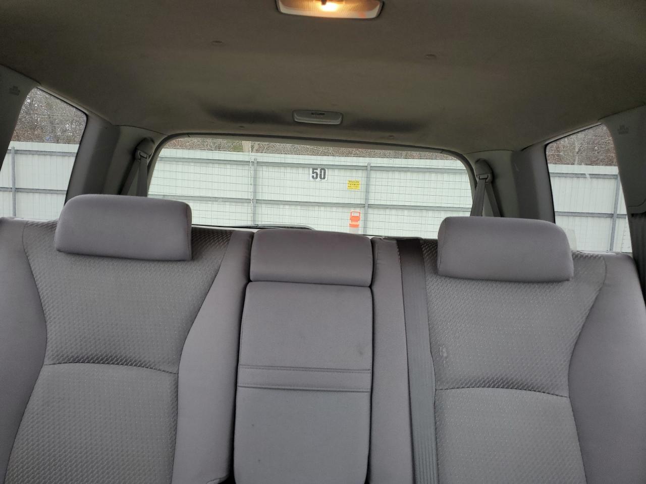 2004 Toyota Highlander - Image 10