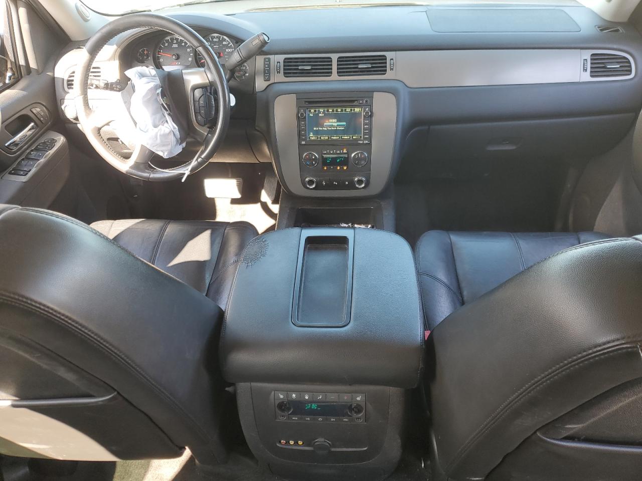 2011 Chevrolet Tahoe - Image 8