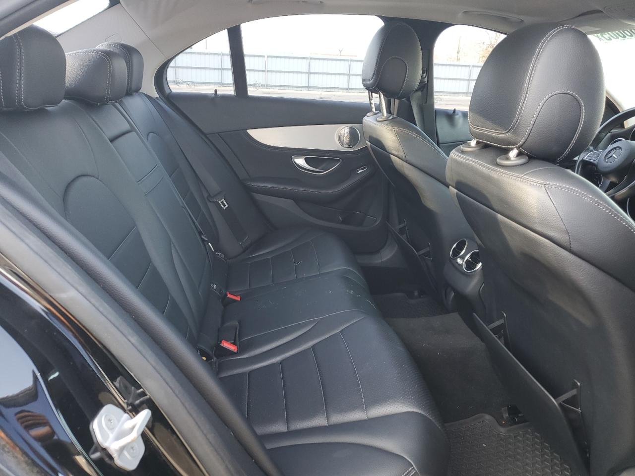 2015 Mercedes-Benz C-klasse - Image 10