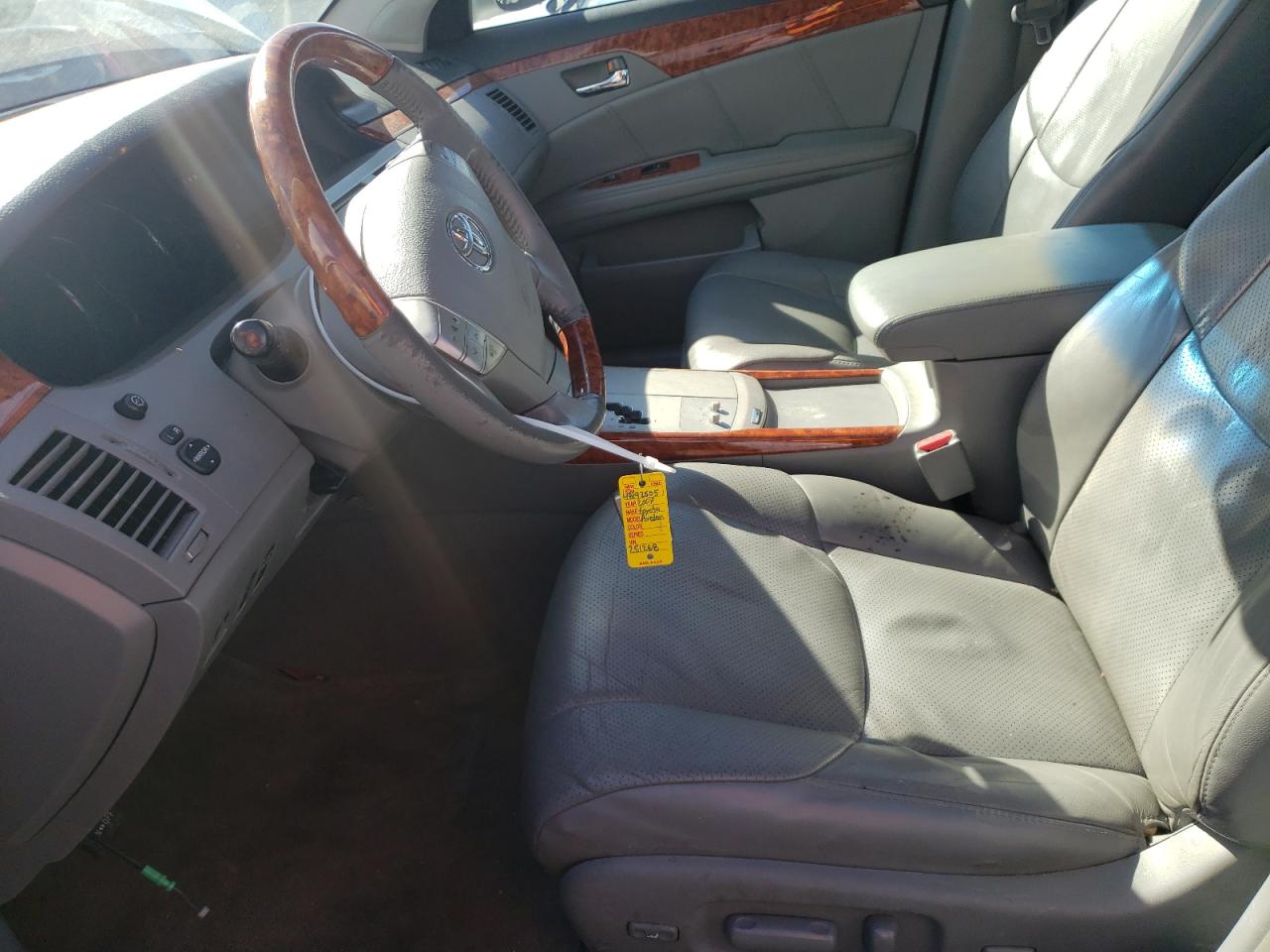 2007 Toyota Avalon - Image 7