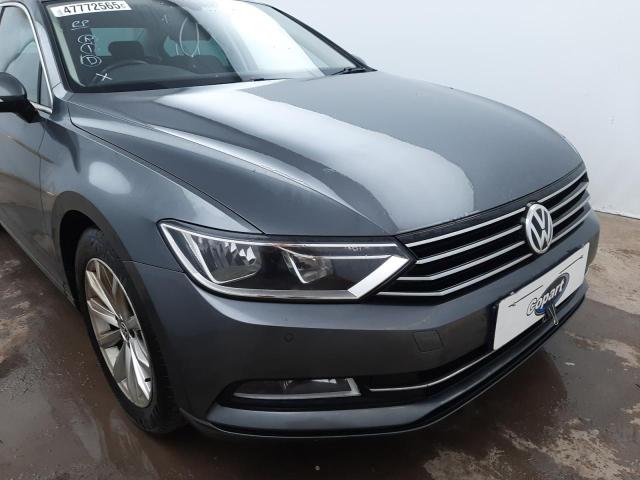 2015 VOLKSWAGEN PASSAT SE