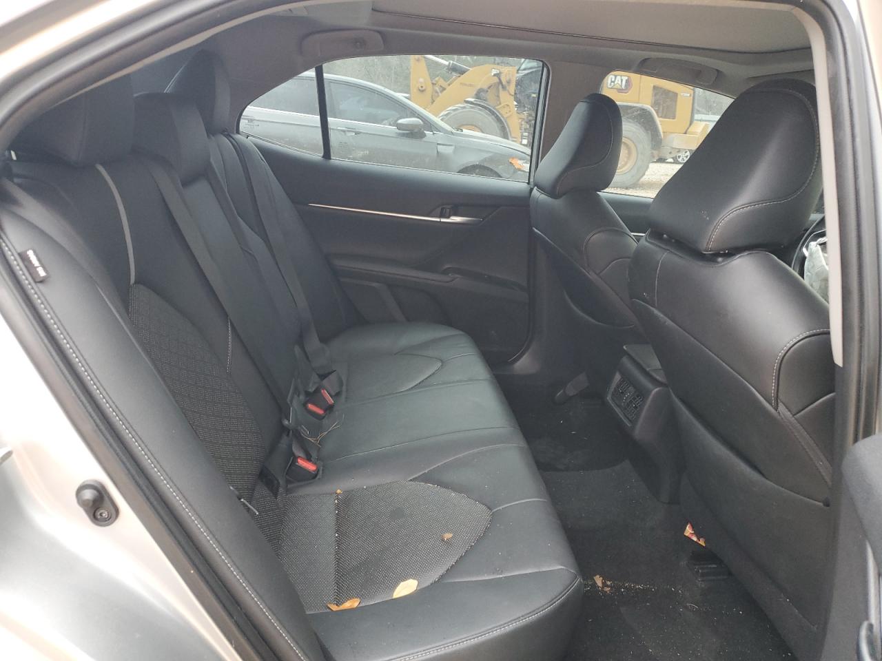 2019 Toyota Camry - Image 10