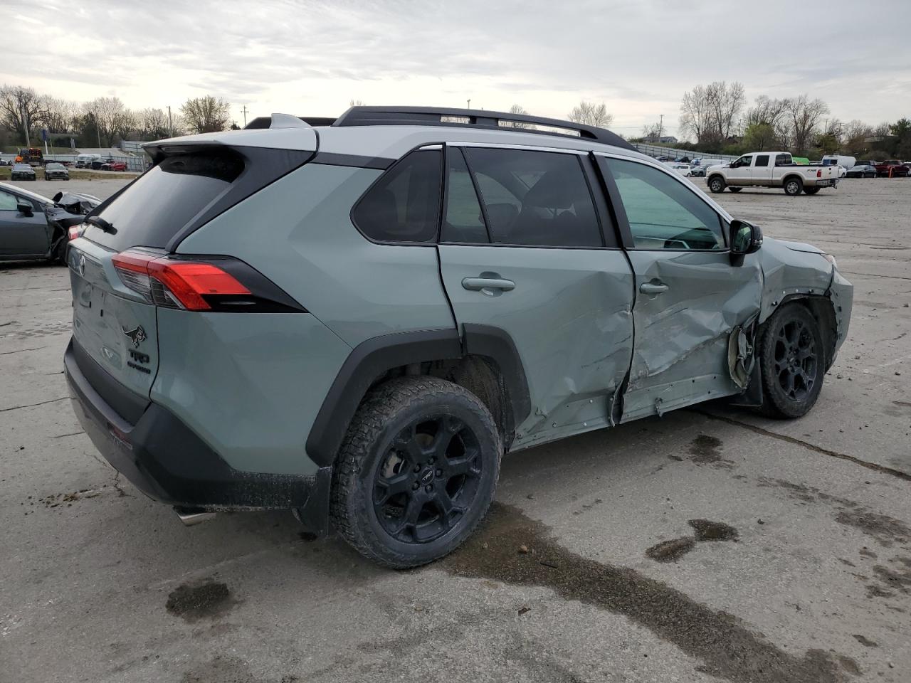 2T3J1RFV0LC084346 TOYOTA RAV4 2020
