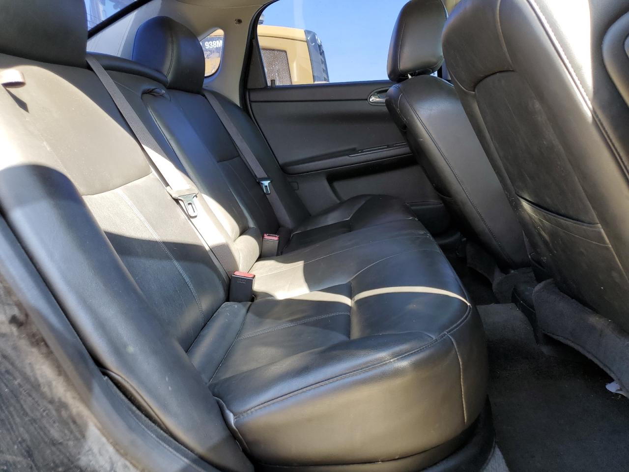 2012 Chevrolet Impala - Image 10