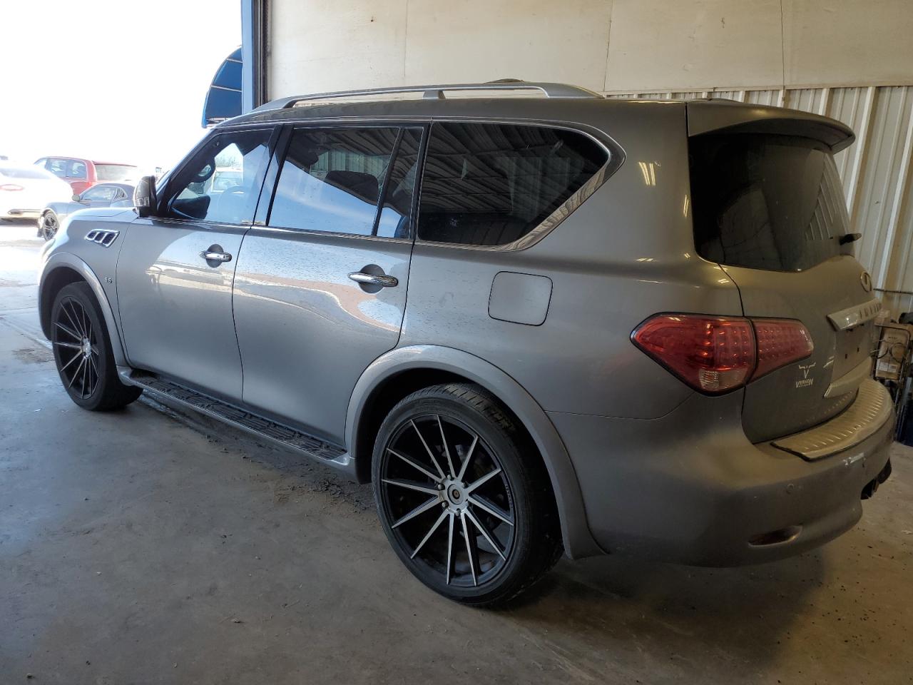 2014 Infiniti QX80 - Image 2