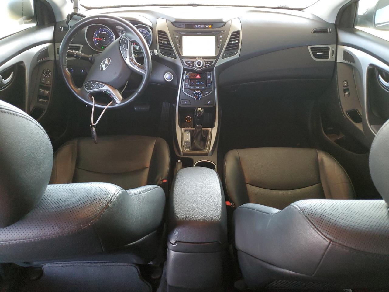 2015 Hyundai Elantra - Image 8