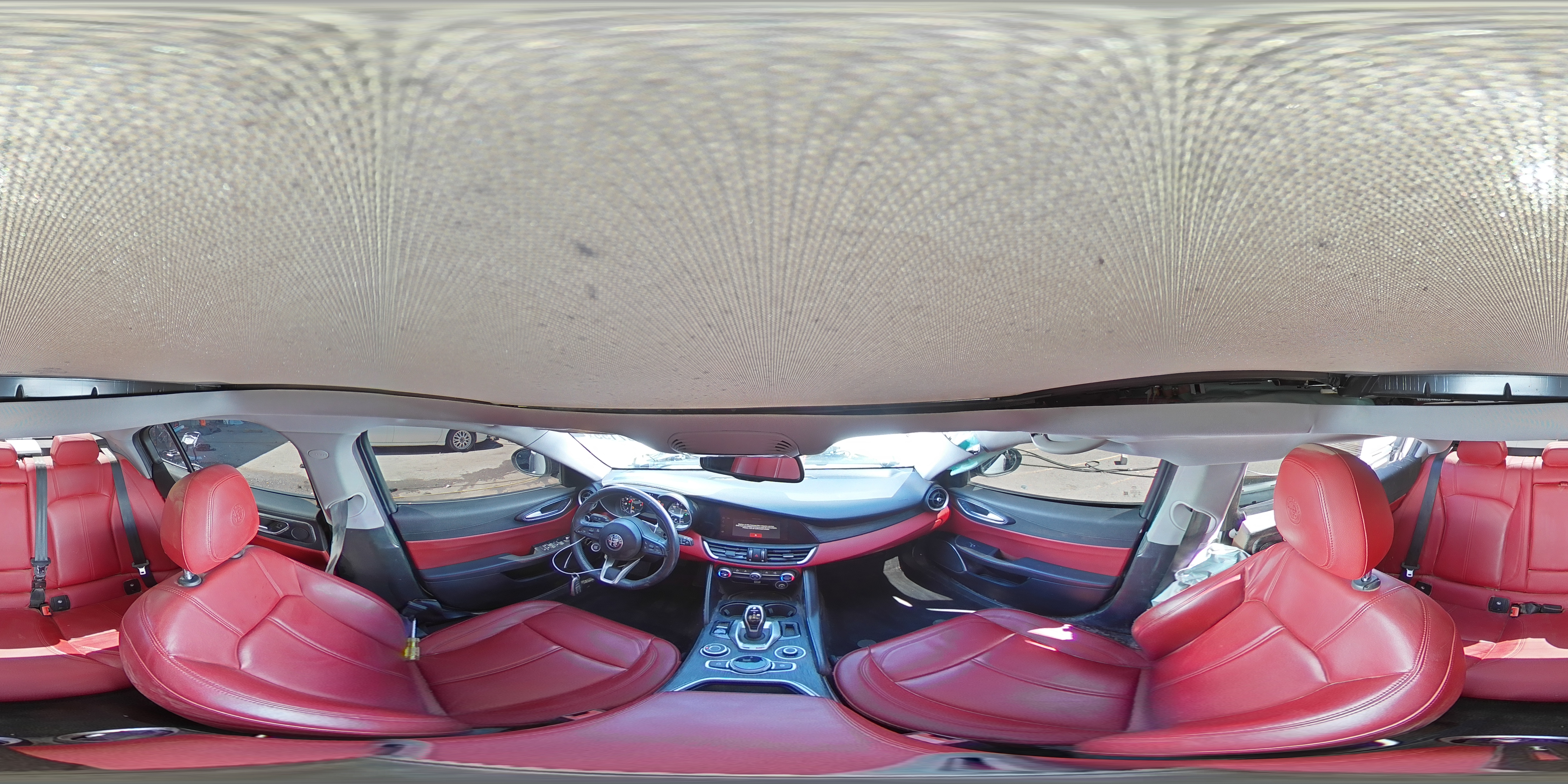 2020 Alfa Romeo Giulia - Image 14