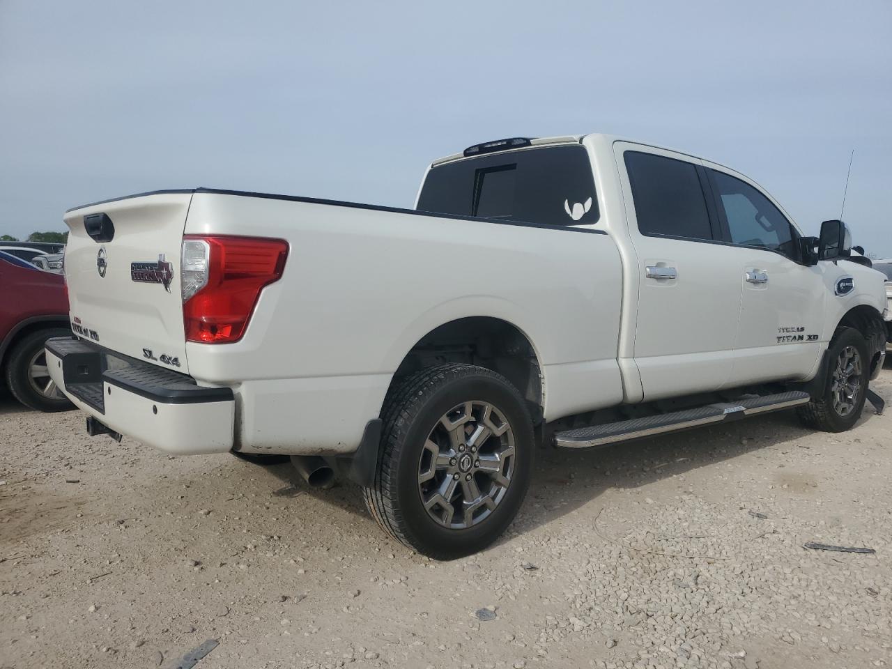1N6BA1F48HN562150 NISSAN TITAN 2017