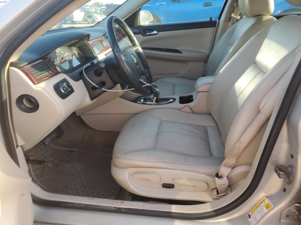 2010 Chevrolet Impala - Image 7