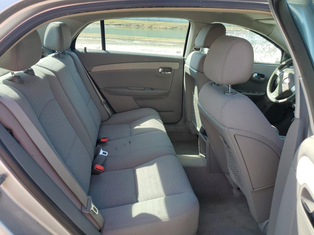 2009 Chevrolet Malibu - Image 10