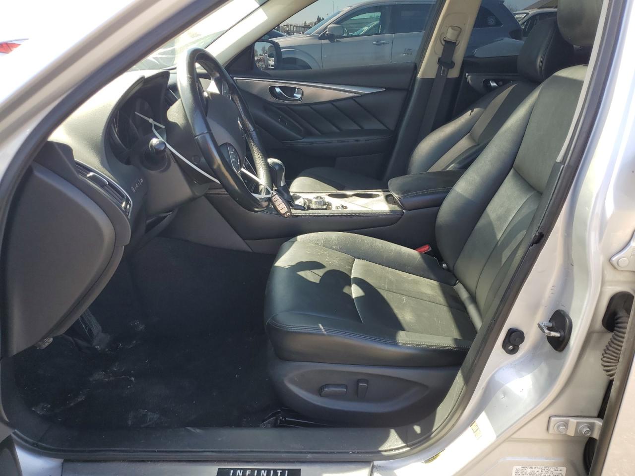 2015 Infiniti Q50 - Image 7