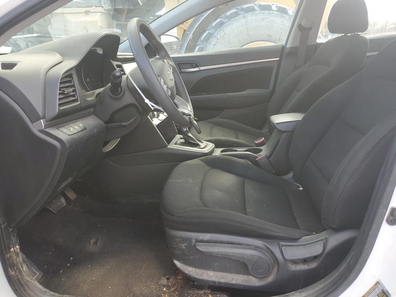 2019 Hyundai Elantra - Image 7