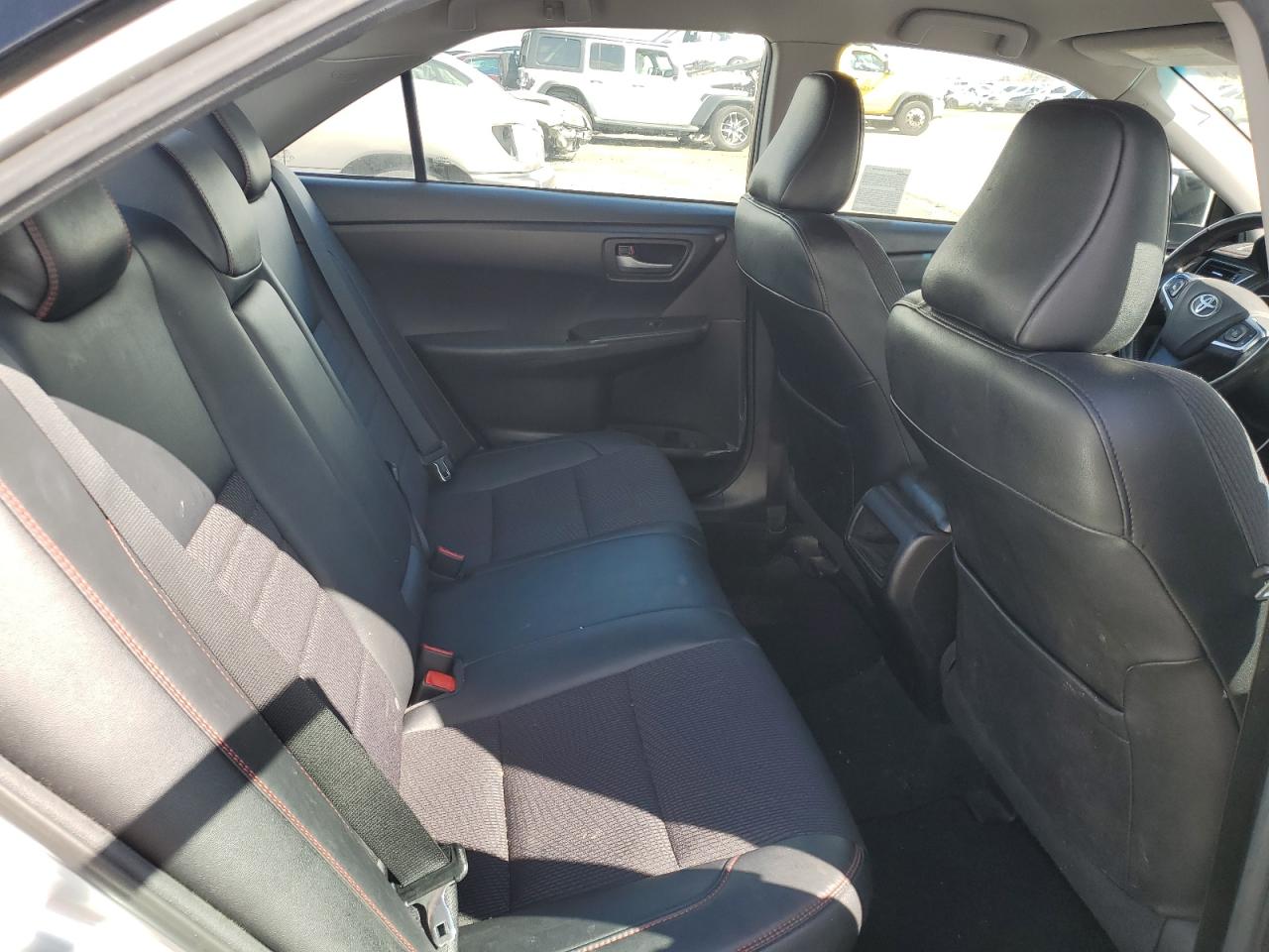 2017 Toyota Camry - Image 10