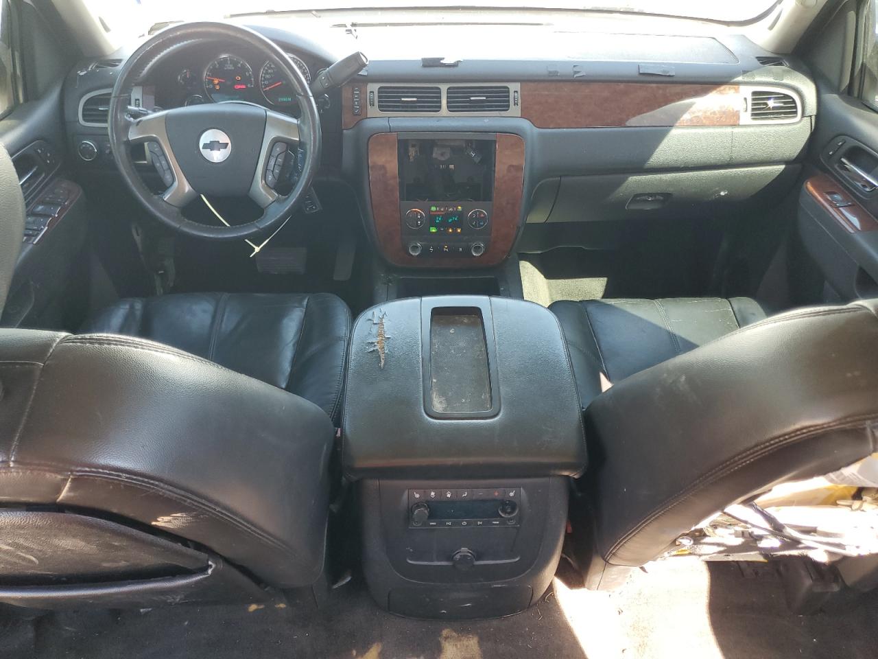 2011 Chevrolet Tahoe - Image 8