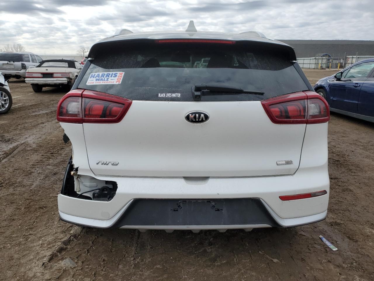 2019 Kia Niro - Image 6