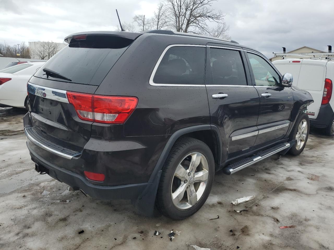 2013 Jeep Grand Cherokee - Image 3