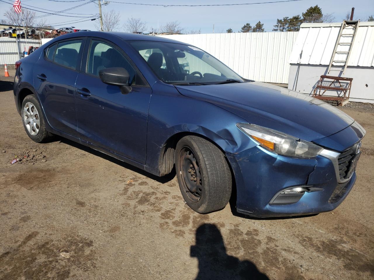 2017 Mazda 3 - Image 4