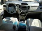 2012 Toyota Sienna Le იყიდება Seaford-ში, DE - Rear End