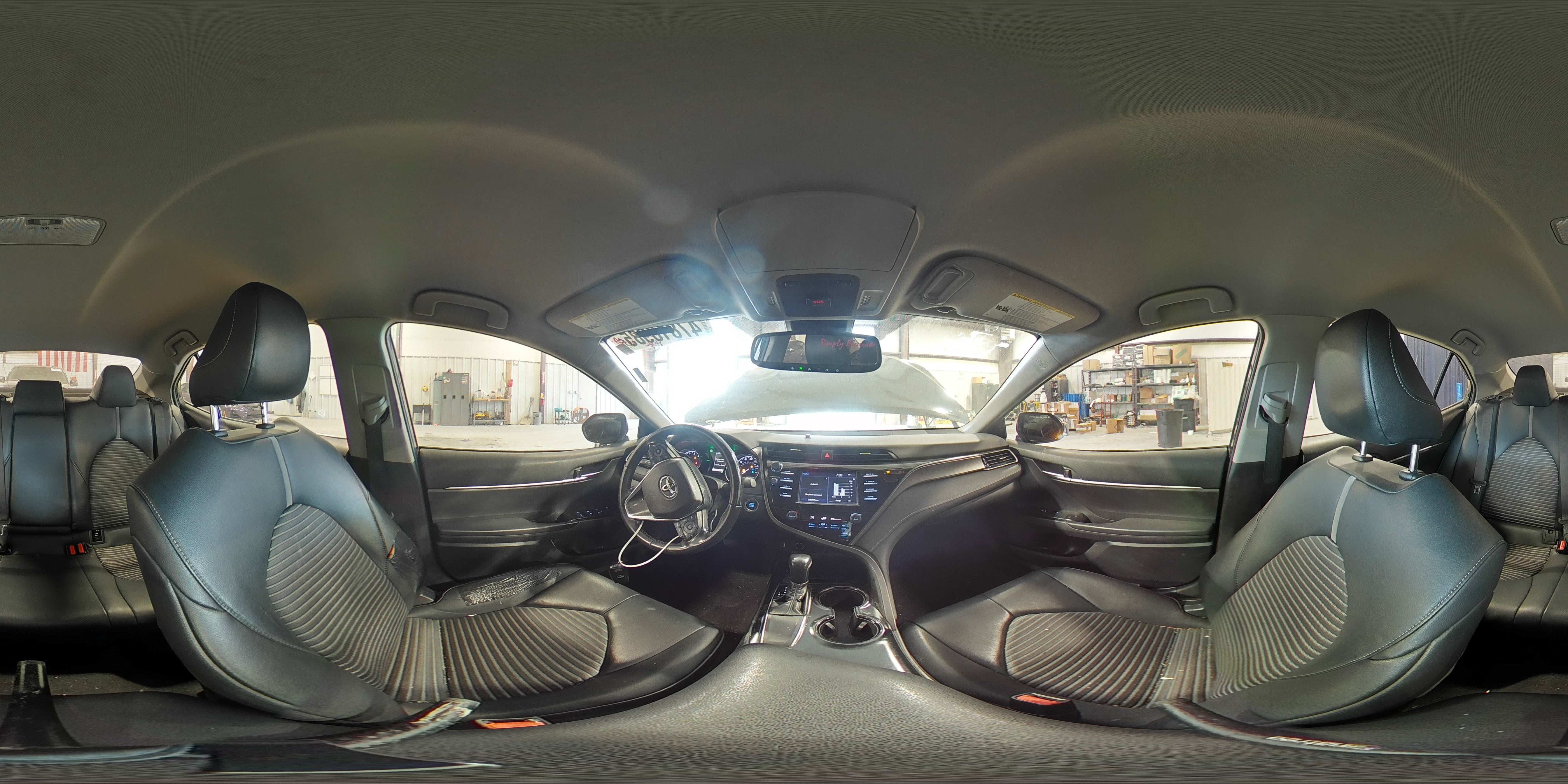 2019 Toyota Camry - Image 13