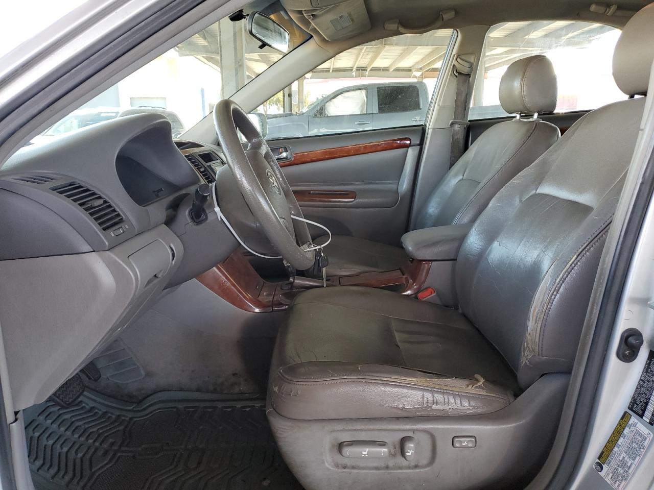 2005 Toyota Camry - Image 7
