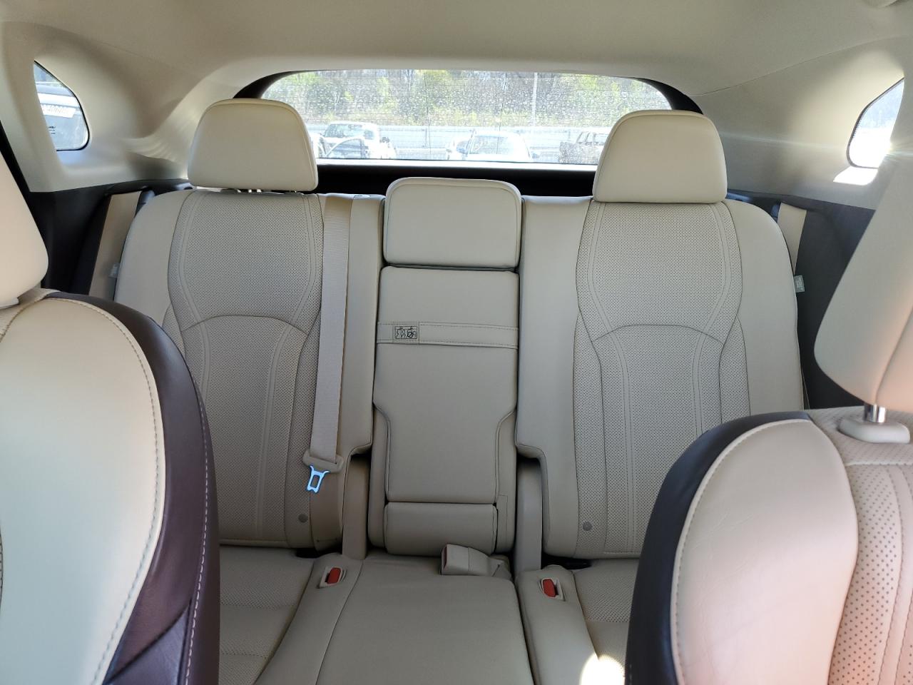 2017 Lexus RX - Image 10
