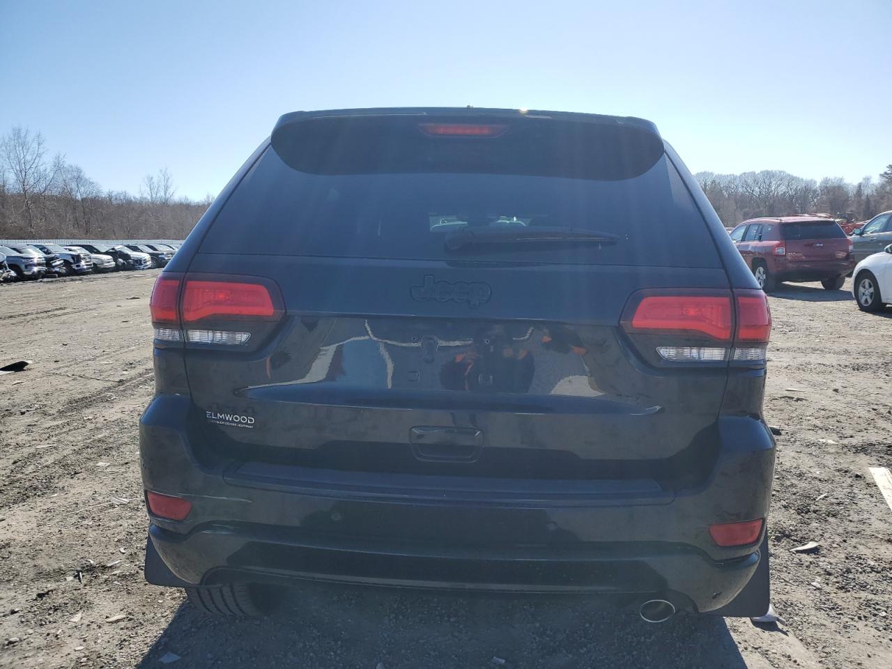 2018 Jeep Grand Cherokee - Image 6