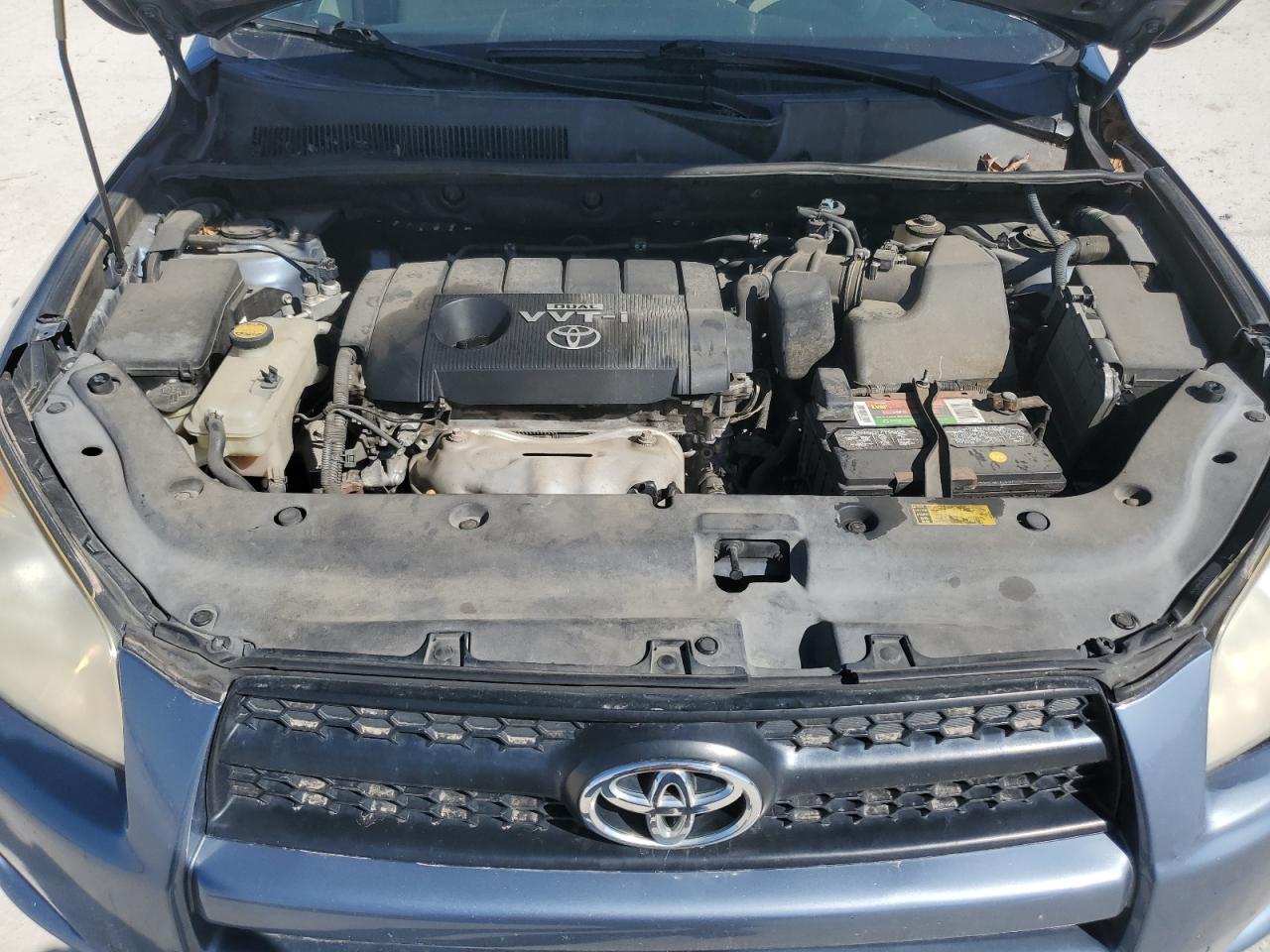 2010 Toyota RAV 4 - Image 12