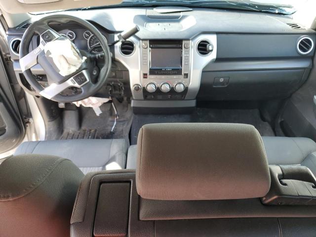  TOYOTA TUNDRA 2014 Srebrny