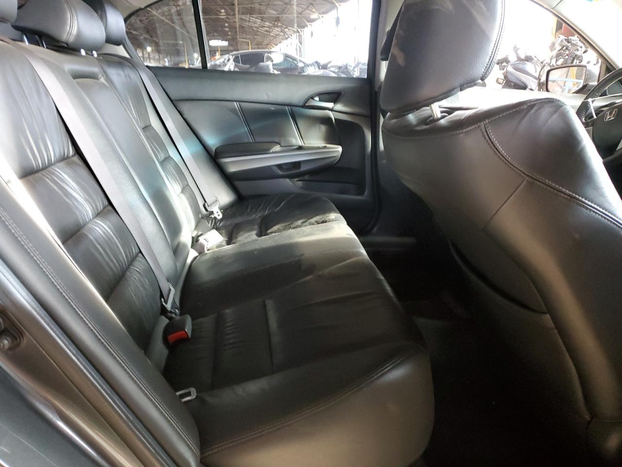 2008 Honda Accord - Image 11