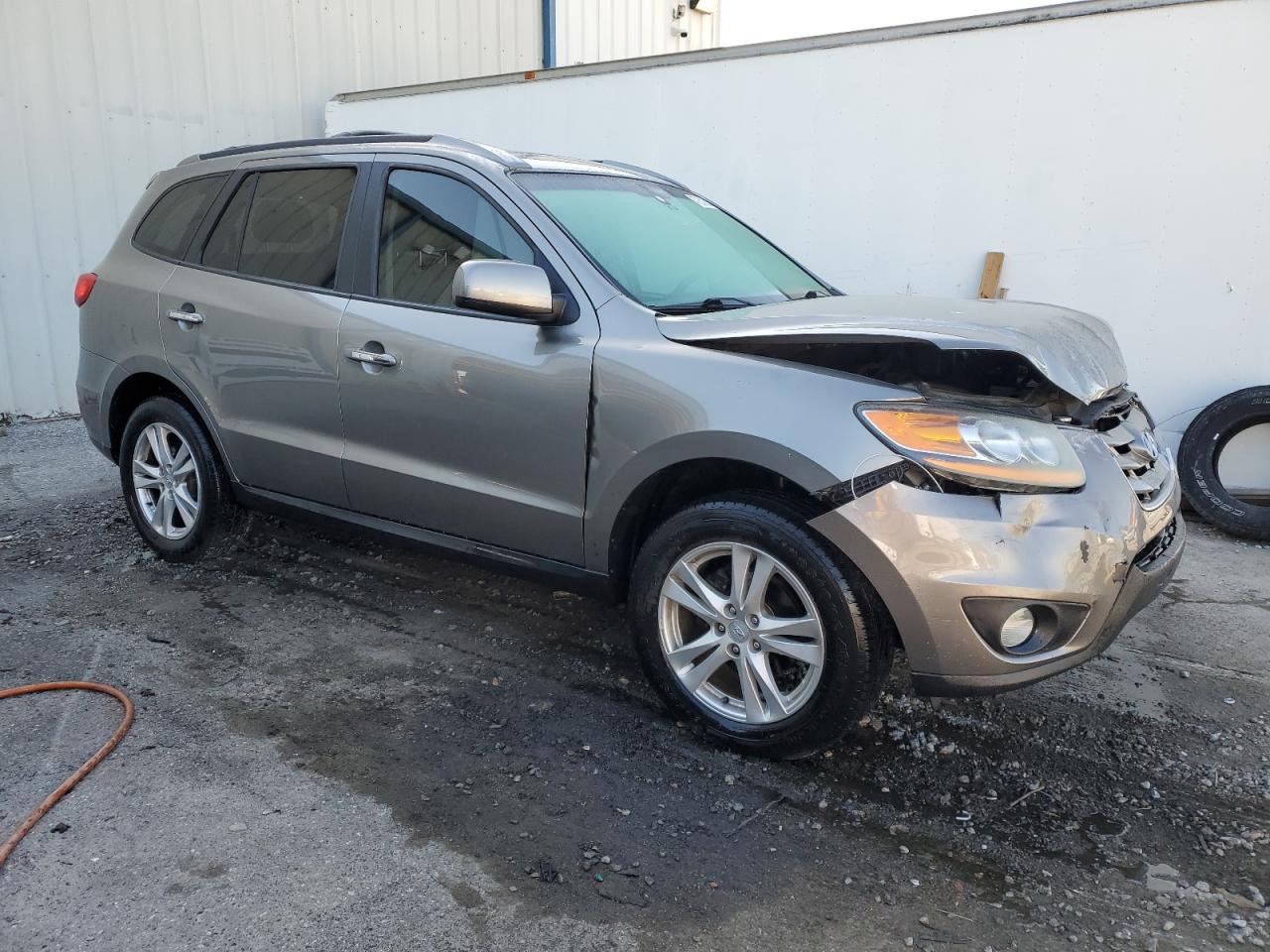 2011 Hyundai Santa Fe - Image 4