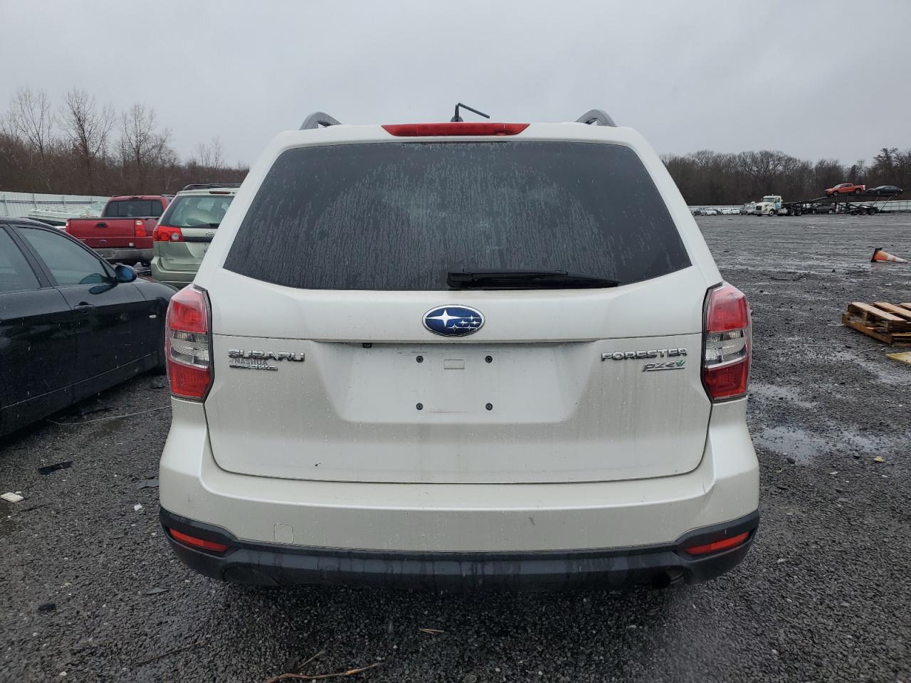 2014 Subaru Forester - Image 6
