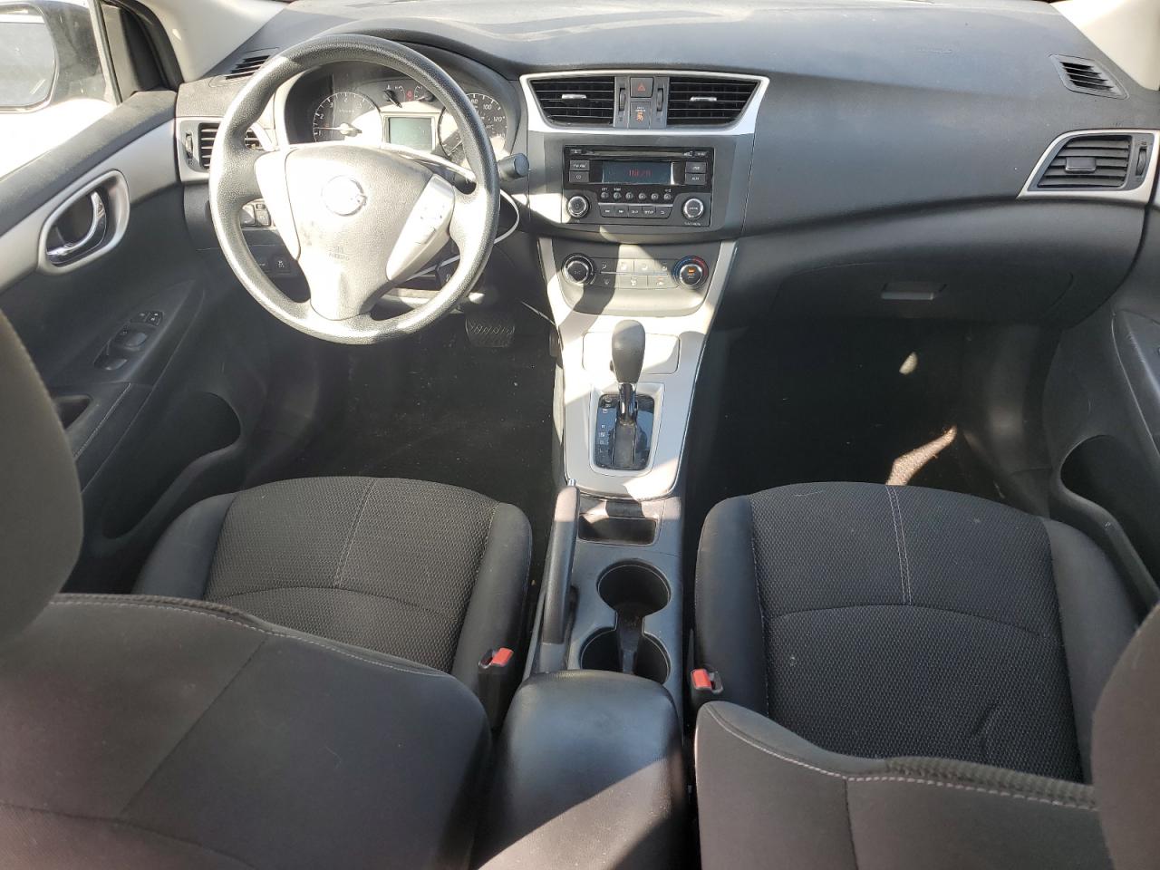 2015 Nissan Sentra - Image 8