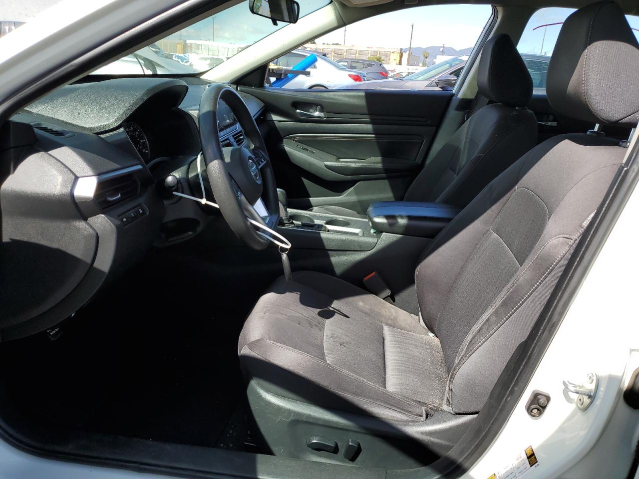 2020 Nissan Altima - Image 7