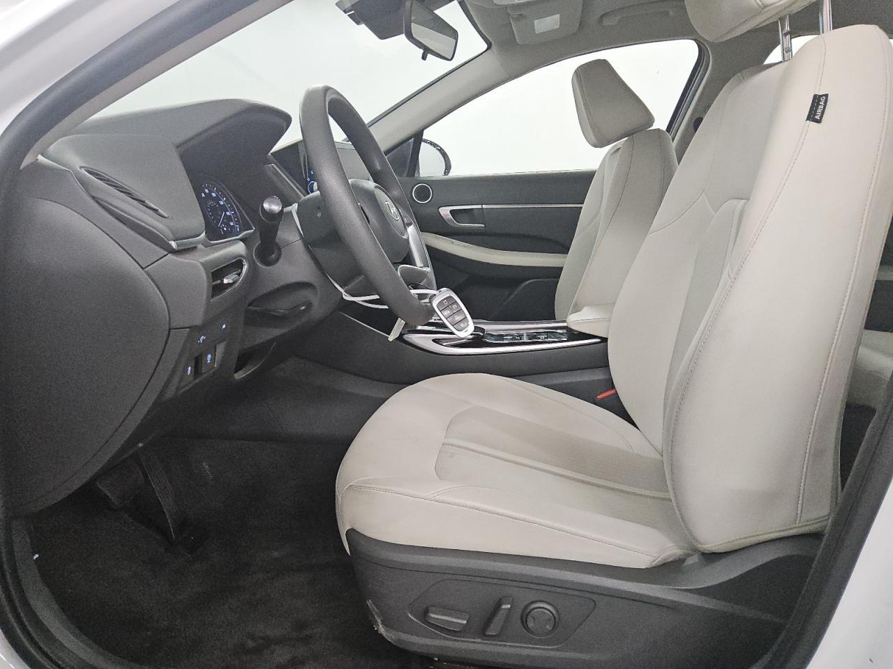 2023 Hyundai Sonata - Image 7