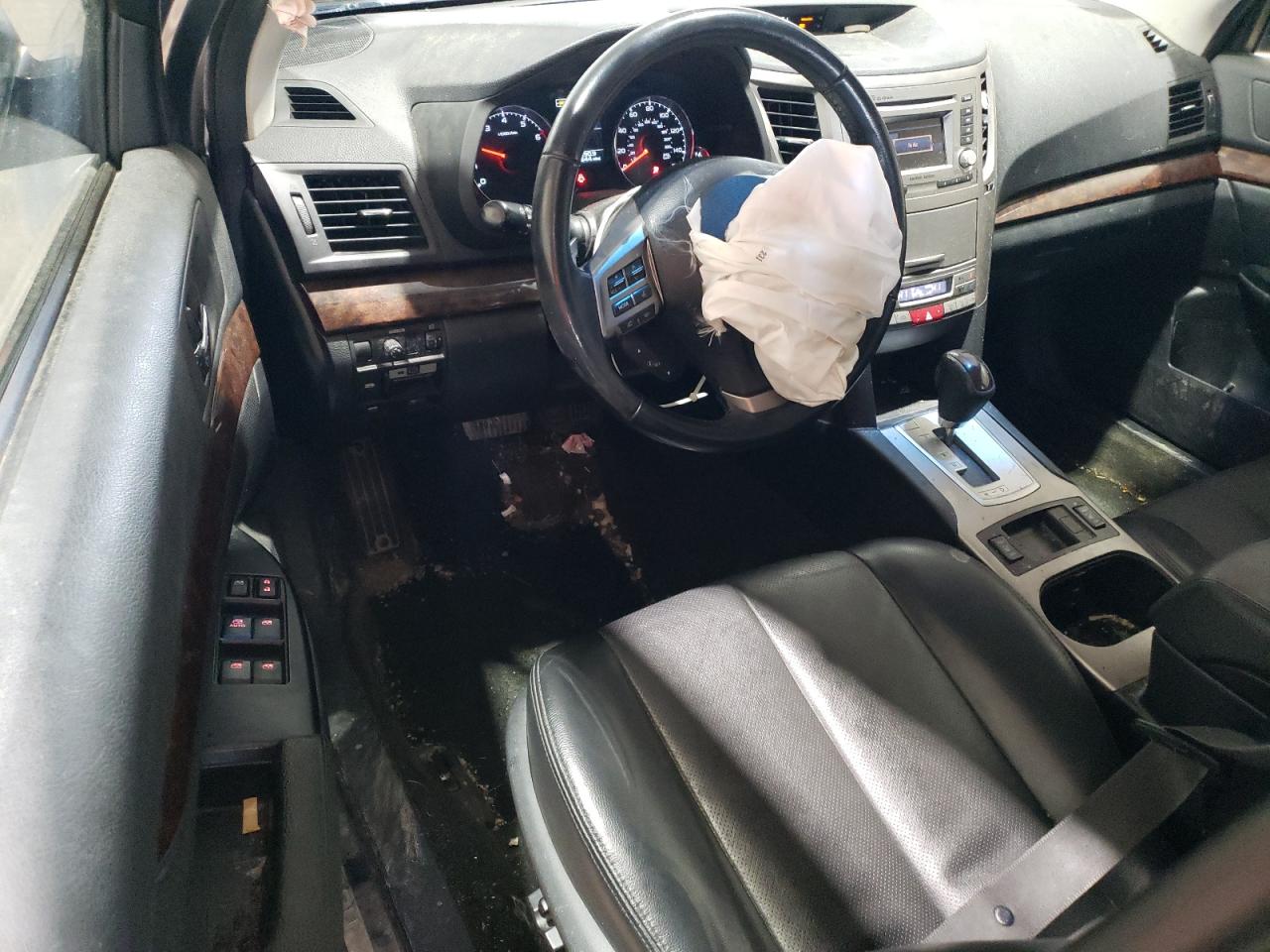 2014 Subaru Legacy - Image 8
