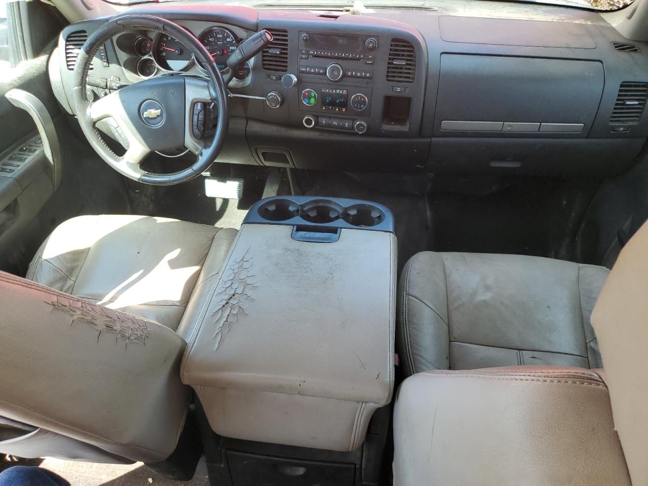 2012 Chevrolet Silverado - Image 8