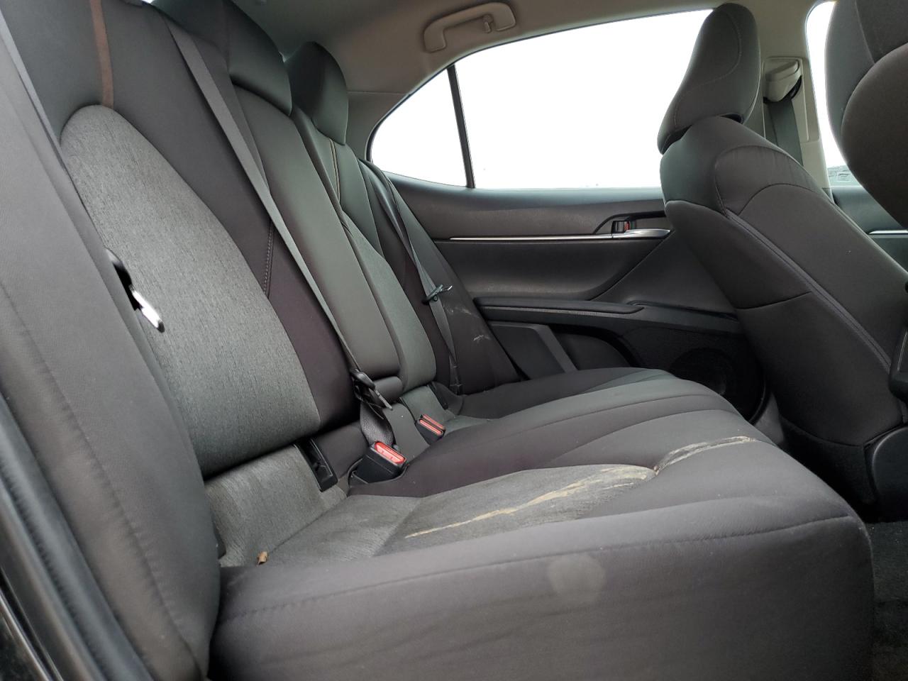 2018 Toyota Camry - Image 10
